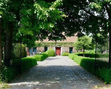 B&B De Hulst Izegem Εξωτερικό φωτογραφία