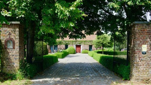 B&B De Hulst Izegem Εξωτερικό φωτογραφία