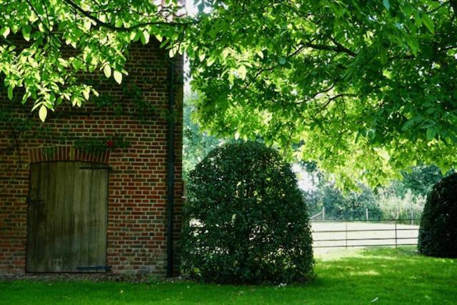 B&B De Hulst Izegem Εξωτερικό φωτογραφία