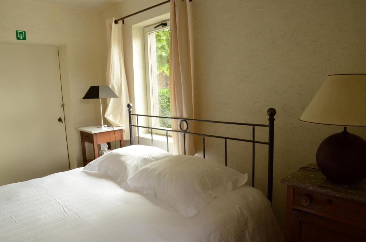 B&B De Hulst Izegem Δωμάτιο φωτογραφία